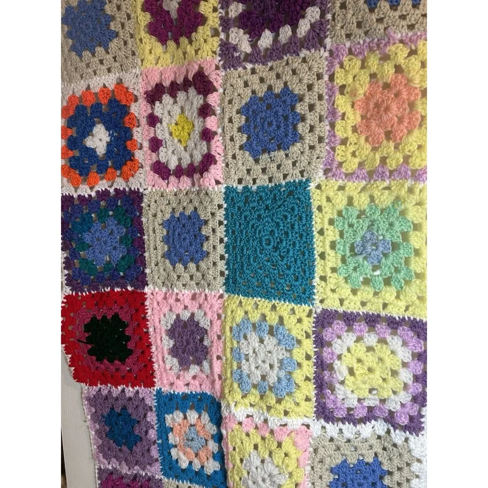 Vtg Colorful Handmade Crocheted‎ Afghan Throw Blanket Granny Square Boho 27X49